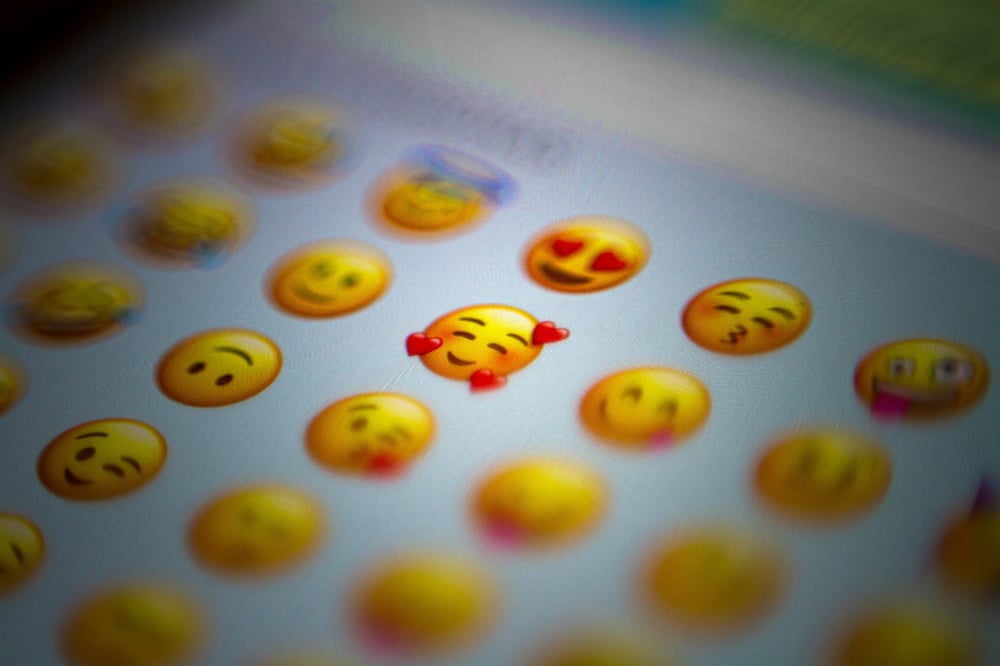 How to Use Emojis in Email Marketing